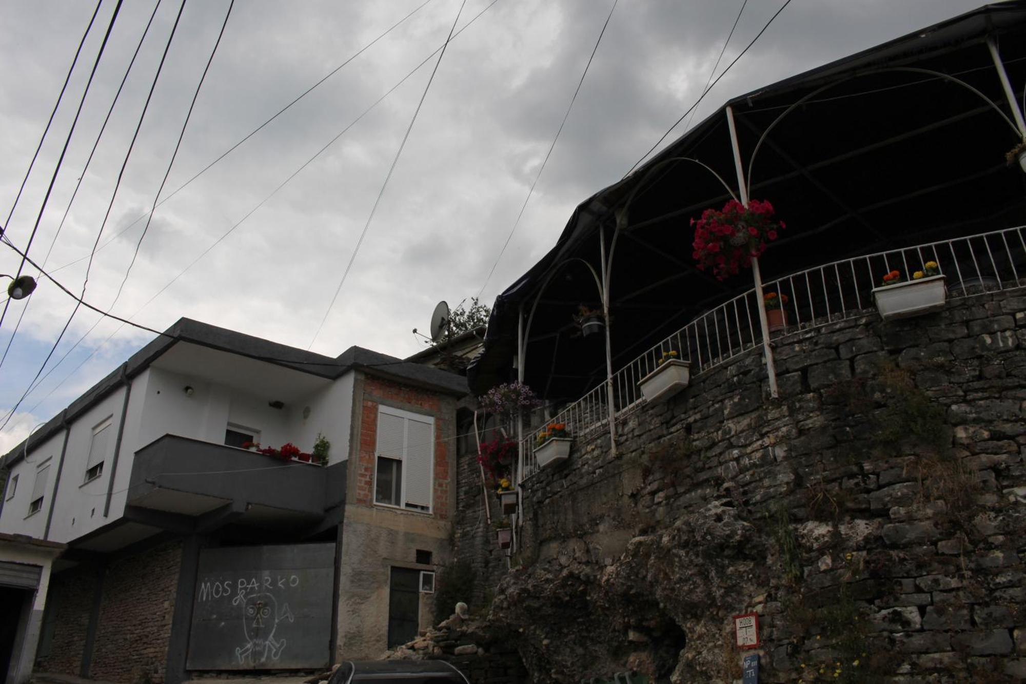 Vila Karagjozi Gjirokastër Exteriör bild
